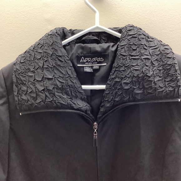 Apropos Black Ruched Collar Jacket - Picture 2 of 7